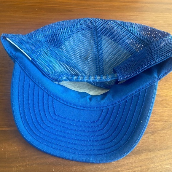 Kix 104 FM Country Music’s Greatest Hits Trucker Hat - Picture 4 of 4